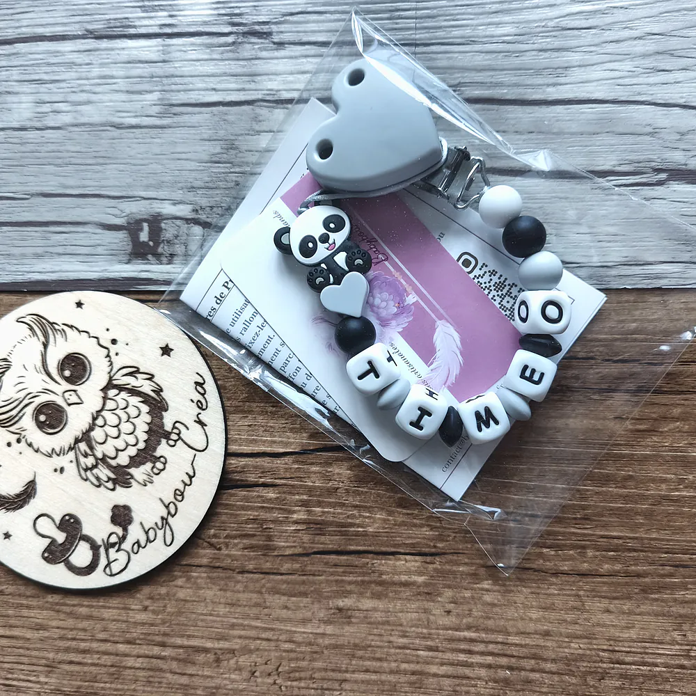 Attache tétine panda personnalisée en silicone - plusieurs coloris – Image 9
