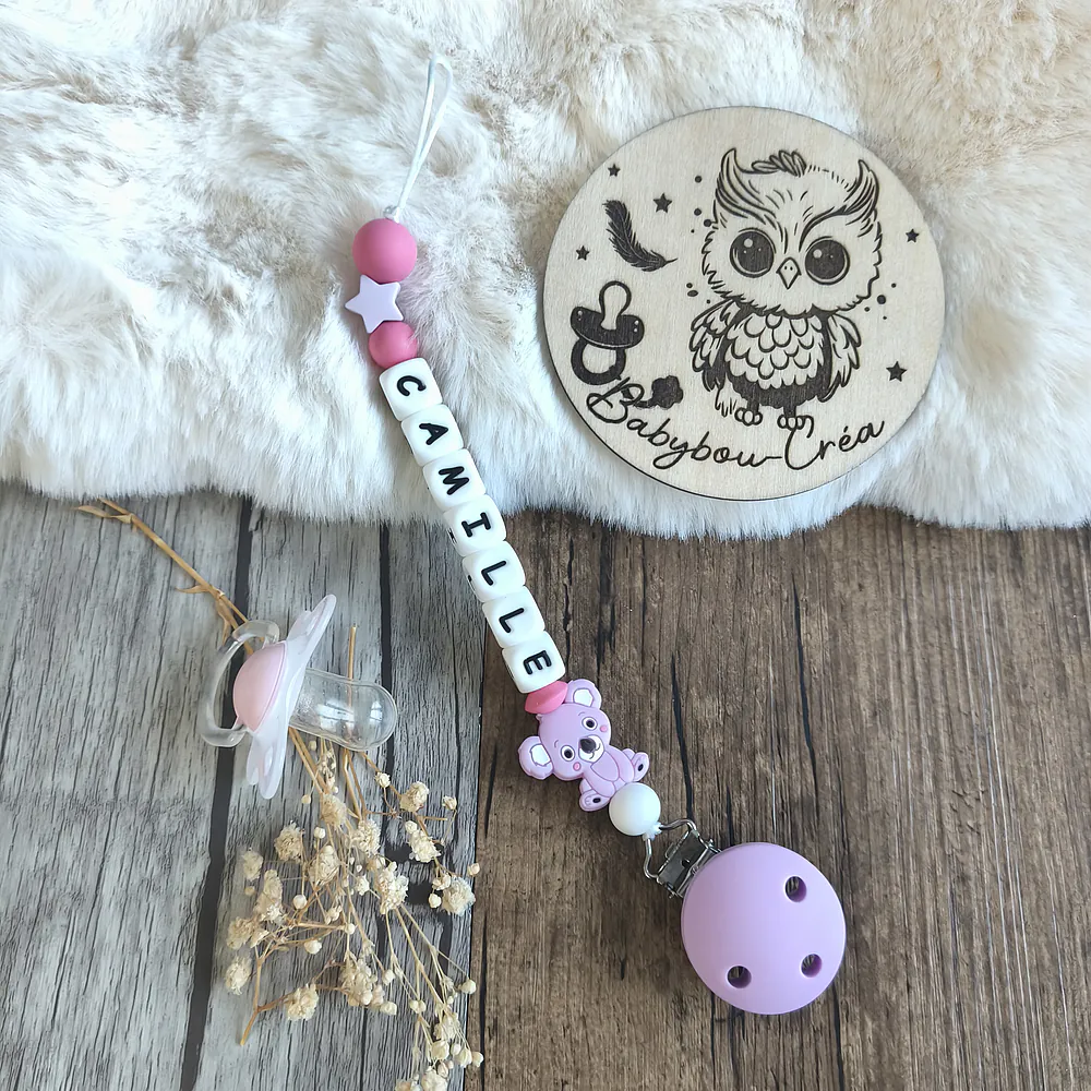attache-tetine-koala- tons violet et rose clair - grand prénom -cadeau-naissance-future-parent-tetine-bebe-Accessoire-personnalise-–creation-artisanale-unique-Babybou-Crea-