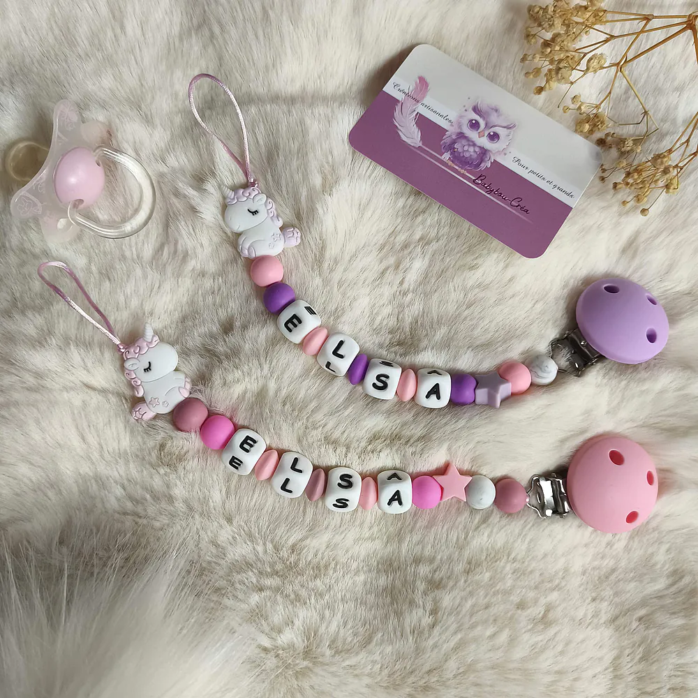 attache-tetine-licorne-cadeau-naissance-future-parent-bebe-tetine-Accessoire-personnalise-–creation-artisanale-unique-Babybou-Crea-