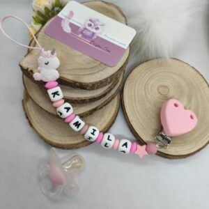 attache-tetine-silicone-licorne-personnalisee-bebe-fait-main-cadeau-naissance-artisanale-babybou-crea