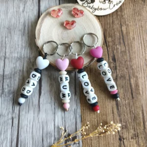 Porte-cle-coeur-personnalisée -silicone-Accessoire-personnalise-–creation-artisanale-unique-idee-cadeau-Babybou-Crea