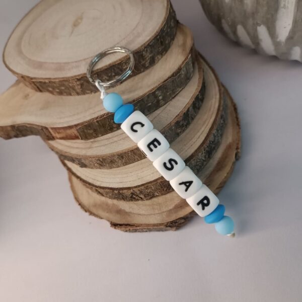 Porte-cles prenom personnalisé - tout silicone - cadeau artisanal -trousseau clef-assecoires sac - cartable -sac a langer -clés - creation unique - - Babybou-Crea .