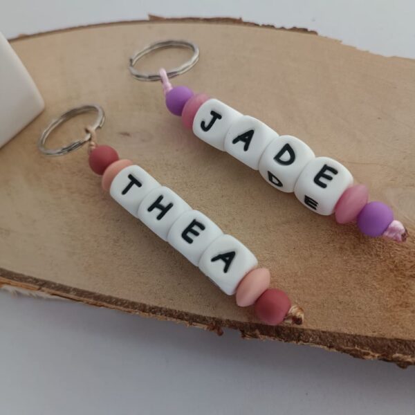 Porte-cles prenom personnalisé - tout silicone - cadeau artisanal -trousseau clef-assecoires sac - cartable -sac a langer -clés - creation unique - - Babybou-Crea .