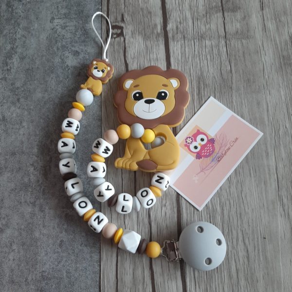 babybou.crea accessoires personnalises bebe famille attache tetine doudou anneaux dentitions porte.cles artisanal thème lion