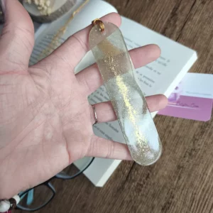 Marque-page-Arondie-resine-epoxy-marque-ta-page-accessoire-lecture-cadeau-fait-main-artisanal-personnalise- poudre d'or- original-babybou-crea