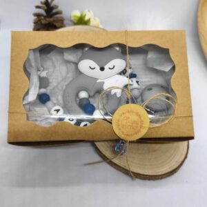 Coffret-naissance-personnalises-renard-attache-tetine-anneau-de-dentition-cadeau-future-parent-babyshower-accessoires-bebe-Babybou-Crea