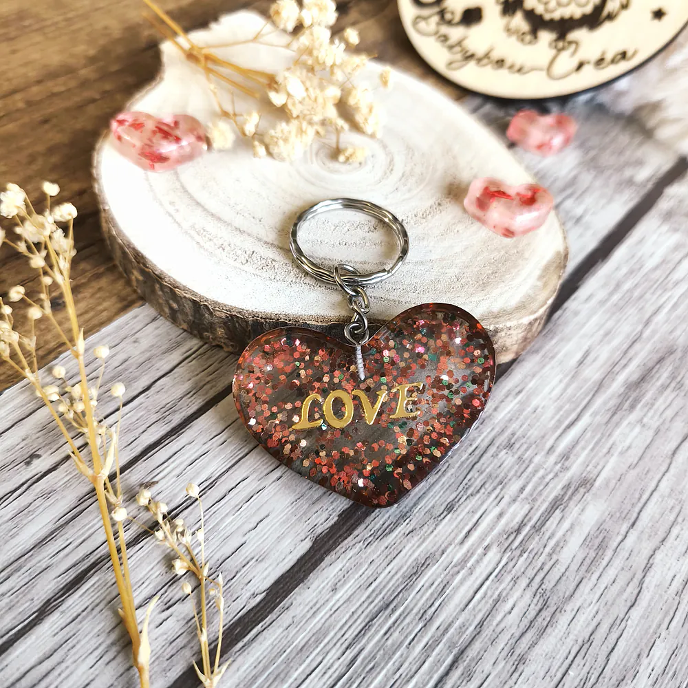 Porte-clé coeur rouge pailletées - amour love-Accessoire-personnalise-Saint-Valentin-en-resine-epoxy-creation-artisanale-unique-Babybou-Crea
