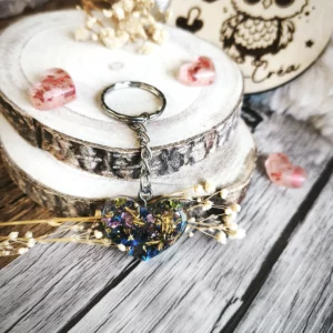 Porte-clé petit cœur en résine époxy avec feuilles d’or bleu, or et rose, création artisanale fait main 2