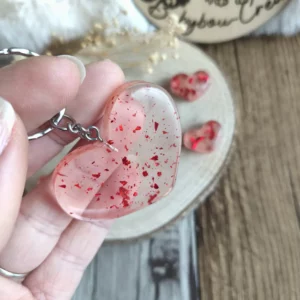 Gros porte-clé cœur Cœur d’Amours rouge transparent avec fine feuille d’or rouge