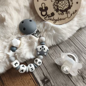 Attache tétine husky ( chien) personnalisé au prénom aux coloris gris et blanc - cadeau naissance -Babybou-Créa
